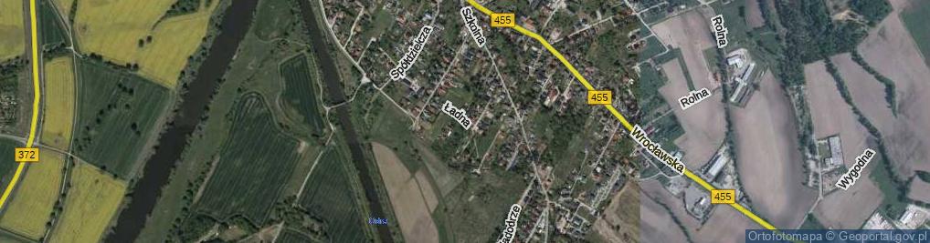 Zdjęcie satelitarne Ładna ul.